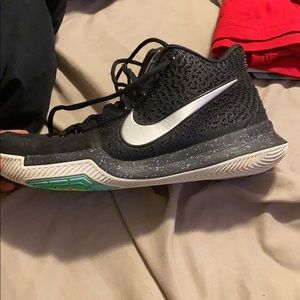 Kyrie 3